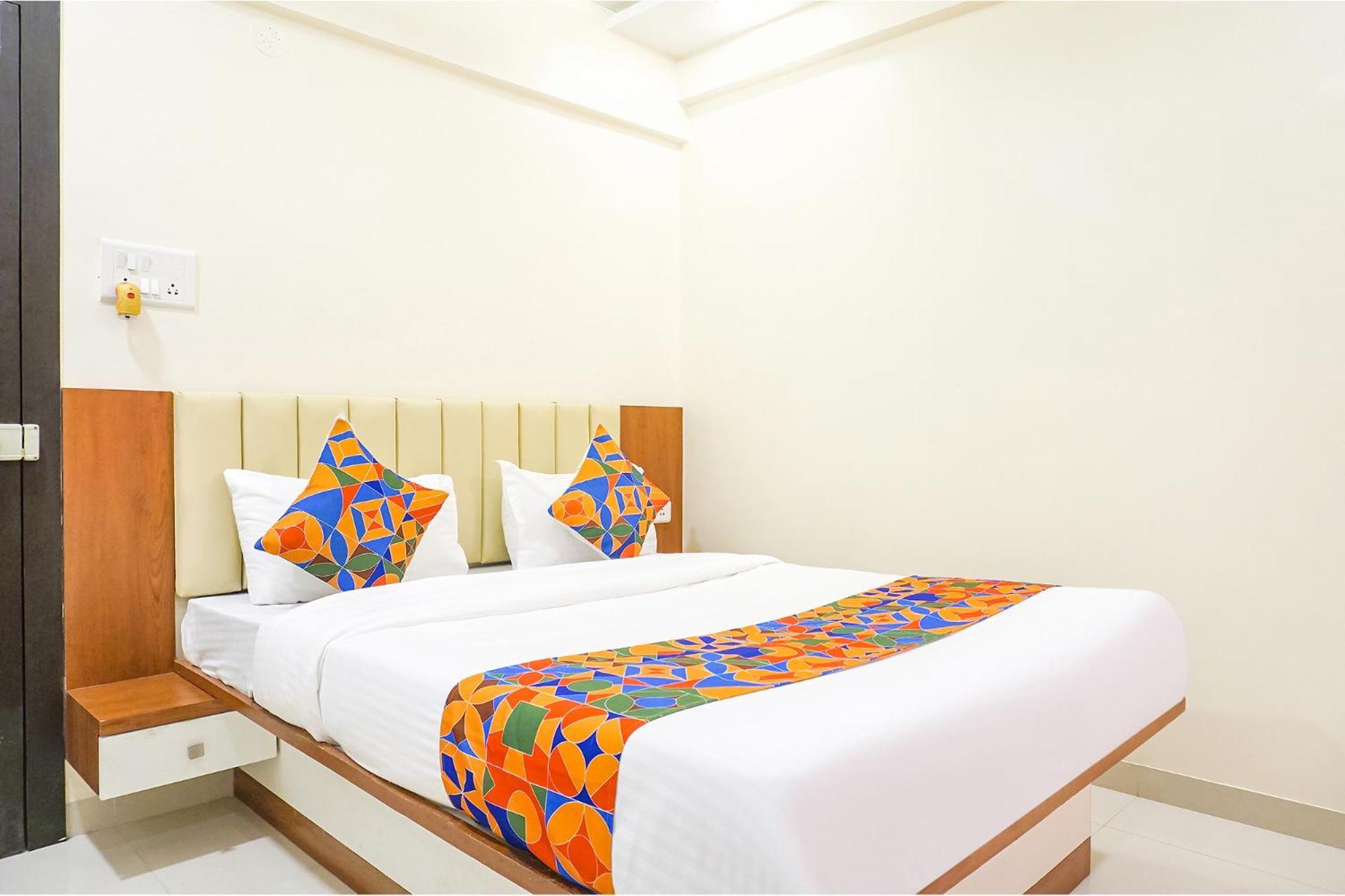 Fabhotel Majestic Luxurious - Nr Rajaram Bhiku Pathare Stadium Púna Exteriér fotografie