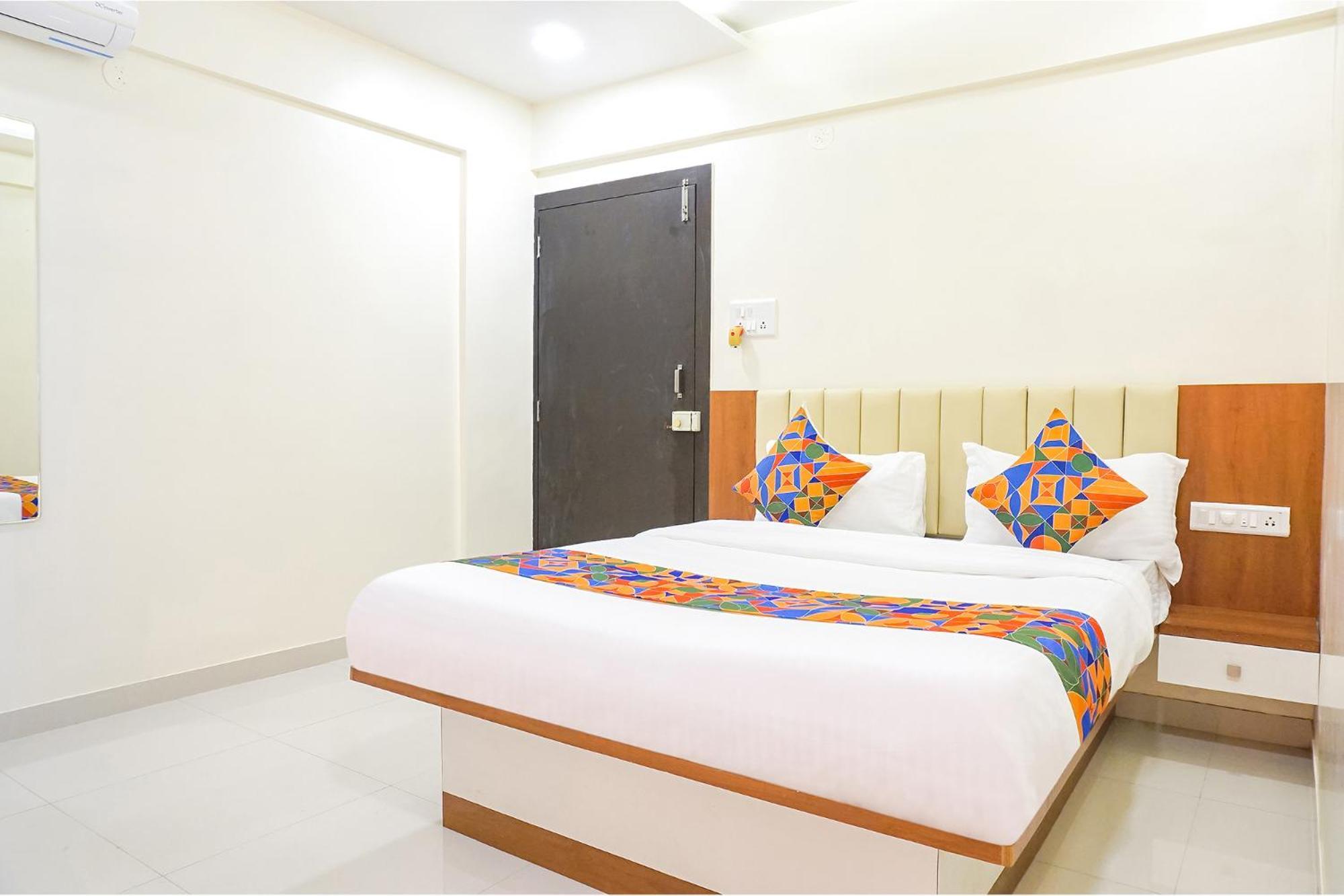 Fabhotel Majestic Luxurious - Nr Rajaram Bhiku Pathare Stadium Púna Exteriér fotografie