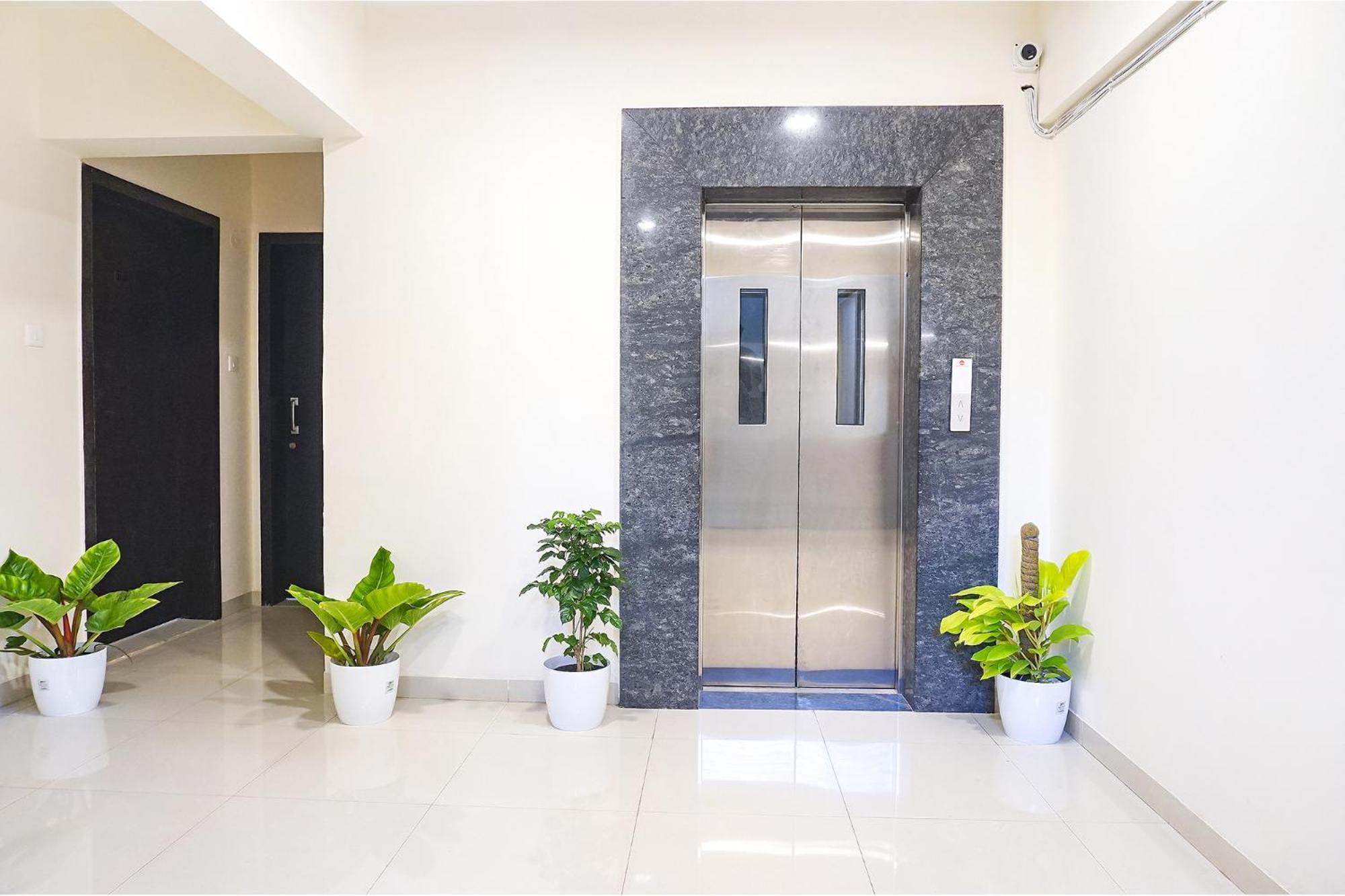 Fabhotel Majestic Luxurious - Nr Rajaram Bhiku Pathare Stadium Púna Exteriér fotografie